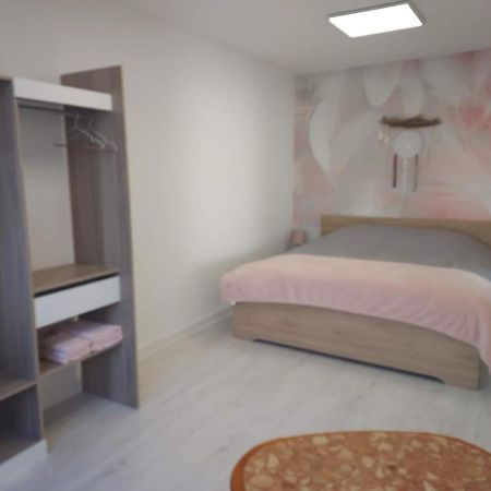 La Sweet Du Globe Maubeugeアパートメント エクステリア 写真
