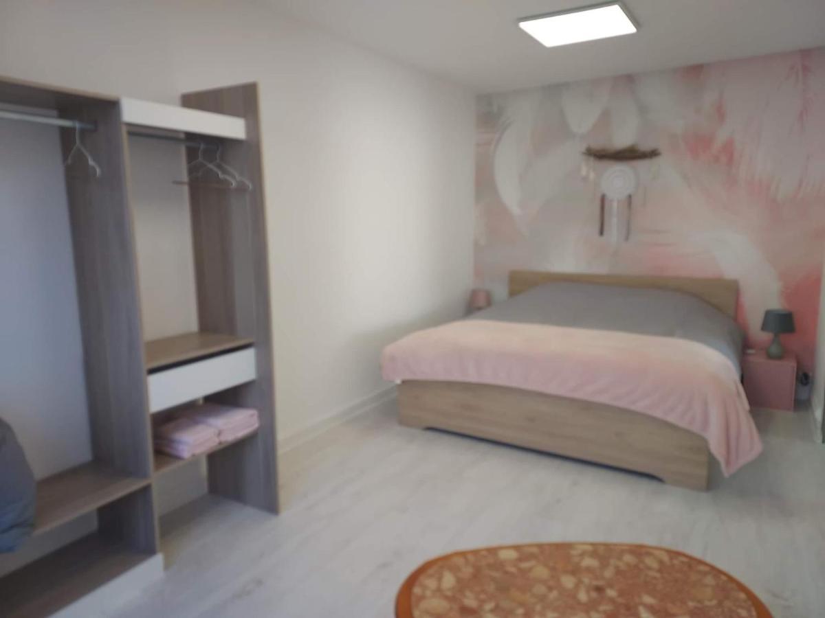 La Sweet Du Globe Maubeugeアパートメント エクステリア 写真